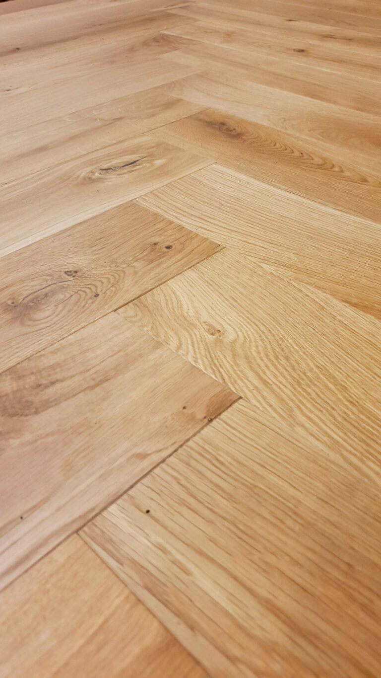 Woodline Parquetry Fischgrät-Parkett Eiche Innsbruck Nahaufnahe